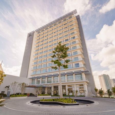 Renaissance Cancun Resort & Marina Exterior photo