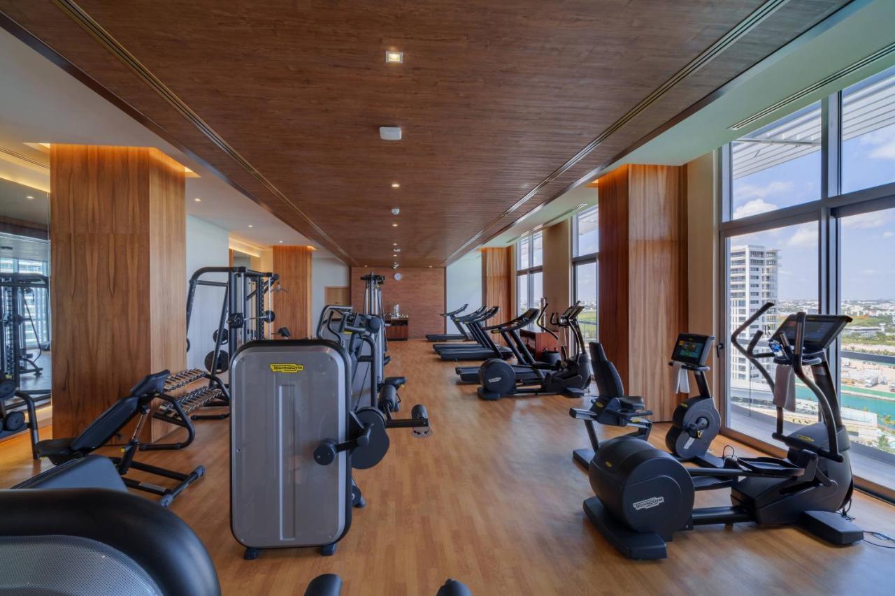 Renaissance Cancun Resort & Marina Exterior photo The gym at the hotel