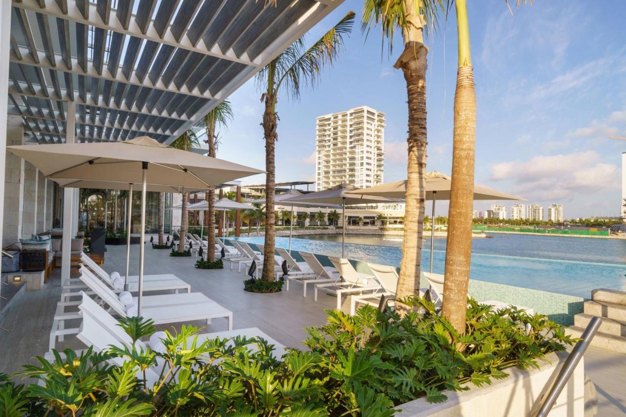 Renaissance Cancun Resort & Marina Exterior photo The pool at the JW Marriott South Beach