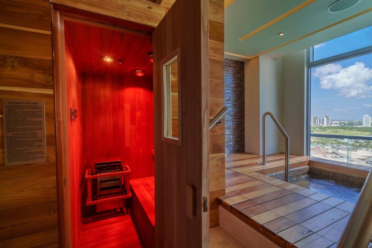 Renaissance Cancun Resort & Marina Exterior photo A modern infrared sauna