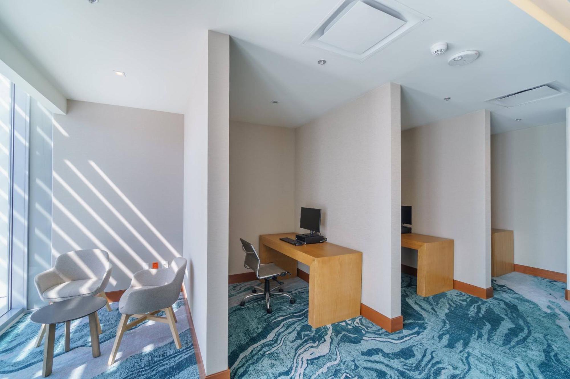 Renaissance Cancun Resort & Marina Exterior photo Business Center